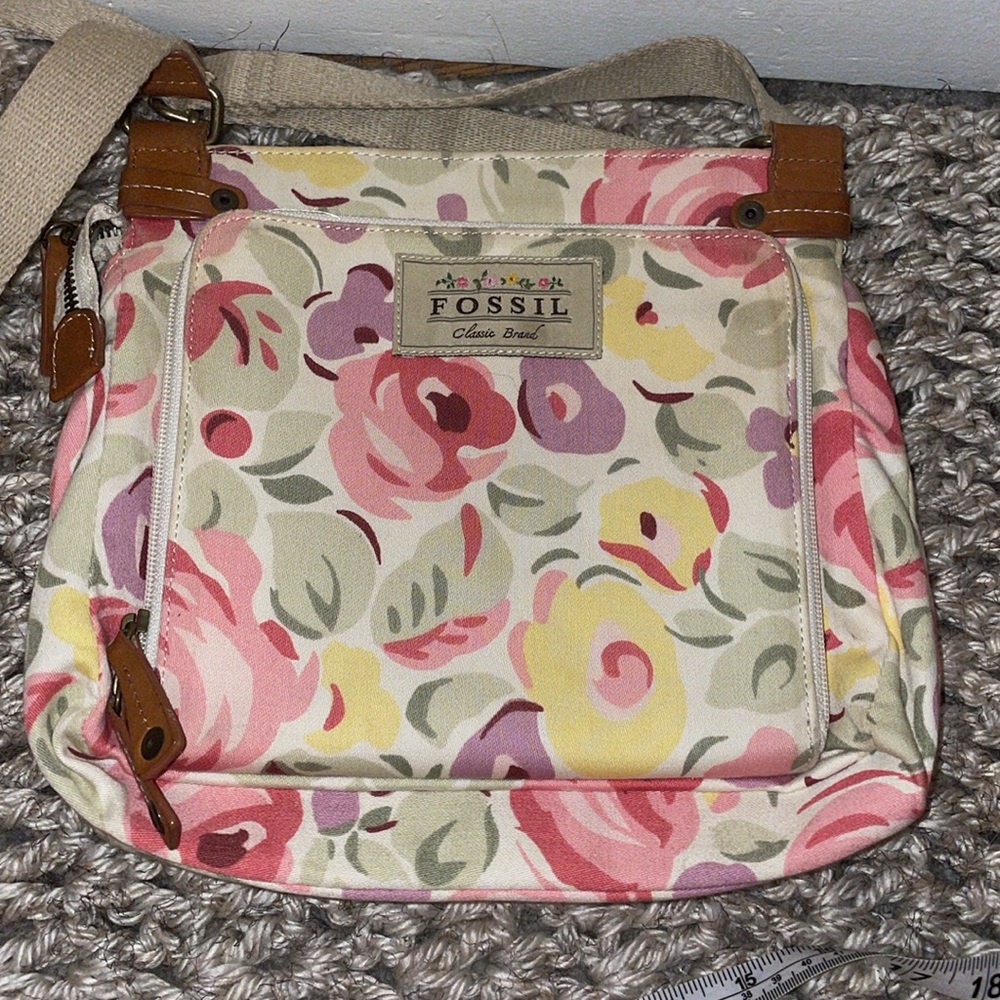 Fossil Classic Brand pastels floral canvas crossbody handbag